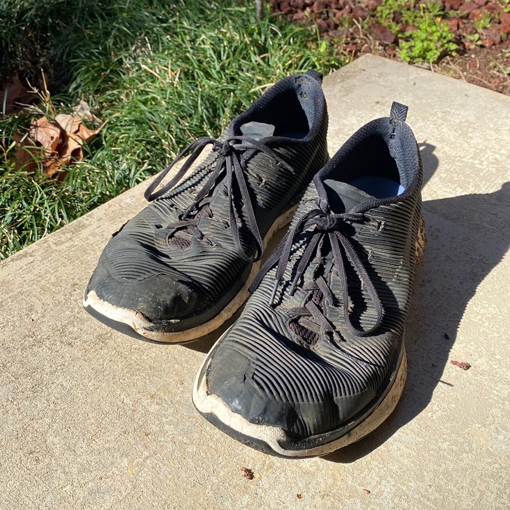 Black Nike Runners